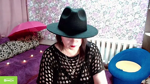 Snapshot of Julia-ru chatting on 10/24/25, 08:27 Julia-ru online show from 10/24/25, 08:27