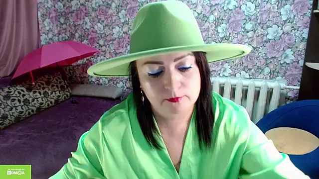 Snapshot of Julia-ru chatting on 11/13/25, 07:57 Julia-ru online show from 11/13/25, 07:57