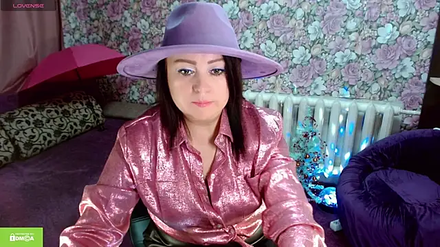 Julia-ru online show from 12/22/25, 08:28