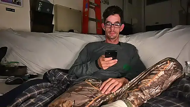 joeiandola online show from 02/08/25, 04:14