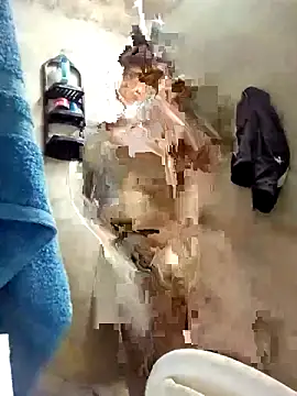 Snapshot of Fabi_1986 chatting on 11/28/25, 10:07 Fabi 1986 online show from 11/28/25, 10:07