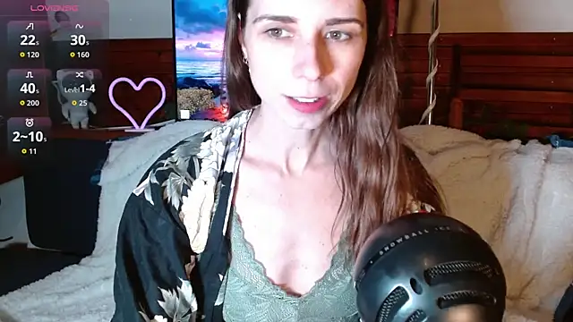 Snapshot of Trinity_Fire chatting on 01/07/26, 01:08 Trinity Fire online show from 01/07/26, 01:08