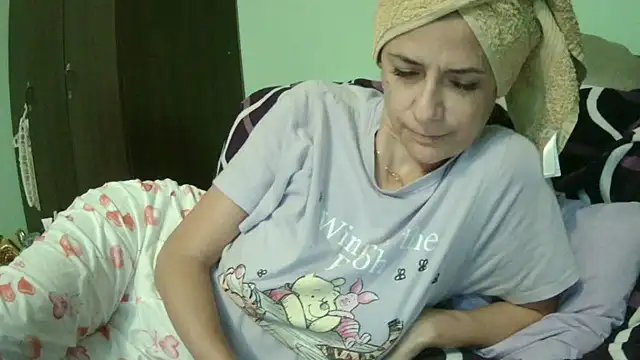 Snapshot of SexyGioconda chatting on 10/25/25, 10:12 SexyGioconda online show from 10/25/25, 10:12