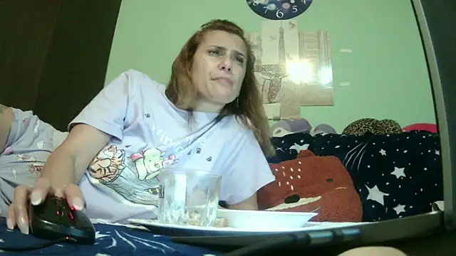 Snapshot of SexyGioconda chatting on 11/17/25, 10:37 SexyGioconda online show from 11/17/25, 10:37