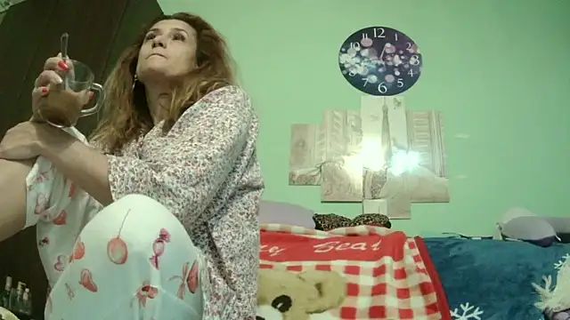 Snapshot of SexyGioconda chatting on 12/14/25, 09:47 SexyGioconda online show from 12/14/25, 09:47