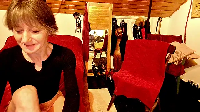 Snapshot of Hot_Colettte chatting on 03/22/26, 03:32 Hot Colettte online show from 03/22/26, 03:32