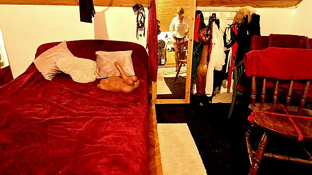 Snapshot of Hot_Colettte chatting on 04/03/26, 01:58 Hot Colettte online show from 04/03/26, 01:58