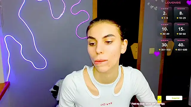 EmmyGreans online show from 02/04/25, 03:57