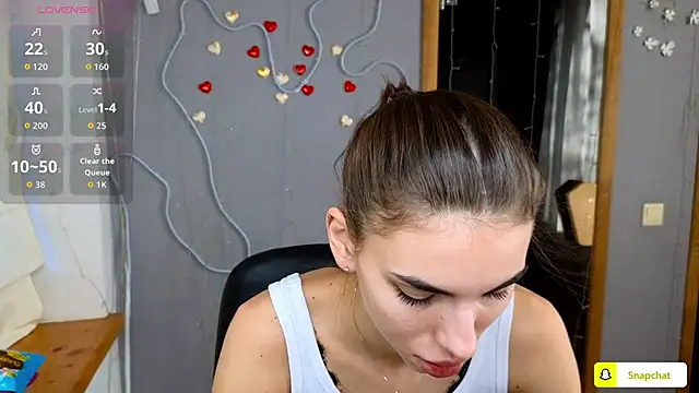 EmmyGreans online show from 10/04/25, 05:38