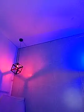 LunaGil1 online show from 12/06/24, 02:17