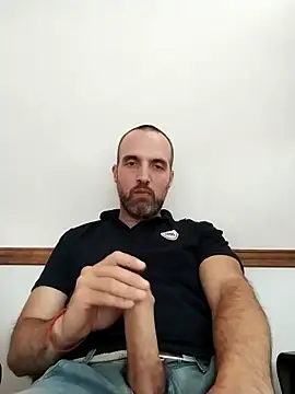 leon3875 online show from 12/16/24, 03:22