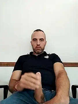 leon3875 online show from 01/06/25, 03:08