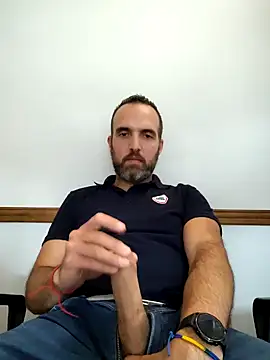 leon3875 online show from 02/06/25, 03:20