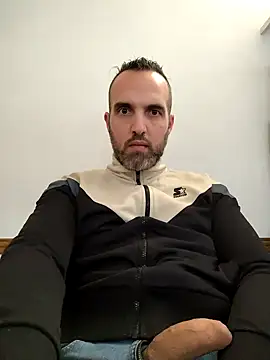 leon3875 online show from 09/15/25, 03:34