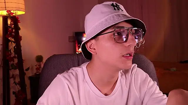 Mr evan1 online show from 12/25/24, 04:54