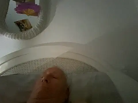 Snapshot of Bossinmidd12 chatting on 02/19/25, 09:47 Bossinmidd12 online show from 02/19/25, 09:47