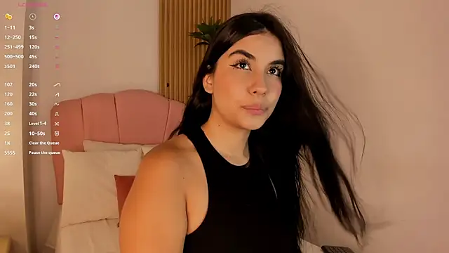 Snapshot of Mara_Betancurt chatting on 07/07/26, 03:31 Mara Betancurt online show from 07/07/26, 03:31