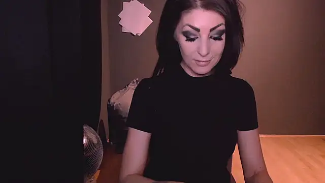 Saintrebella online show from 02/18/25, 12:37