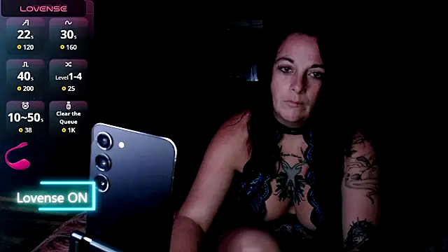 Snapshot of Siri30xtasty chatting on 11/13/25, 03:38 Siri30xtasty online show from 11/13/25, 03:38