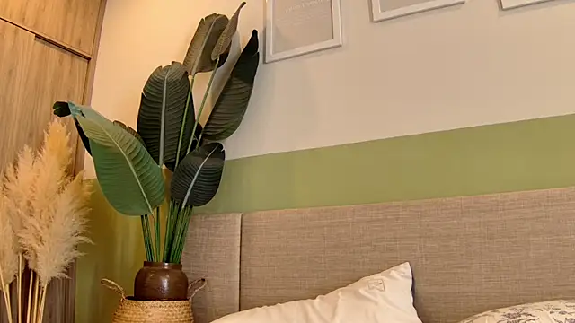 sun place online show from 01/21/25, 07:26