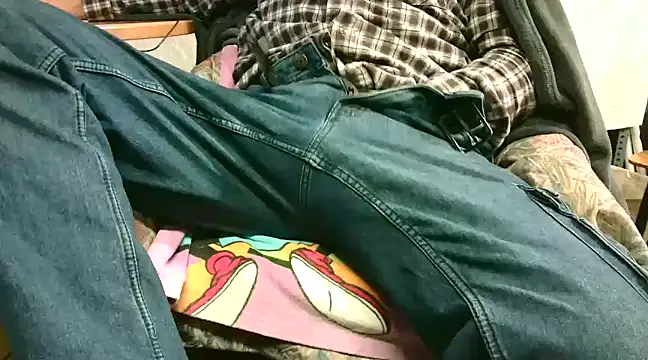 Giulio35 Pika online show from 12/22/24, 07:11