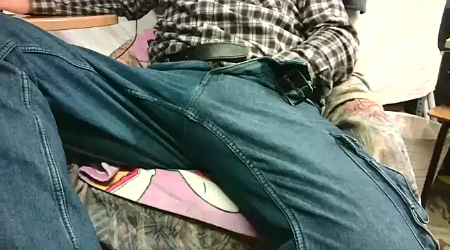 Giulio35 Pika online show from 12/22/24, 05:32