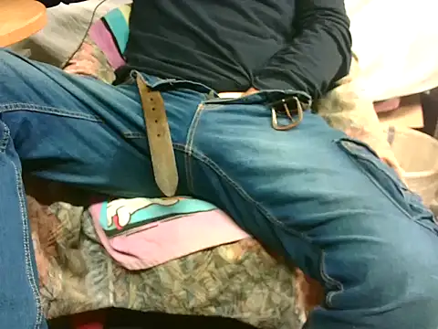 Giulio35 Pika online show from 11/01/25, 06:15