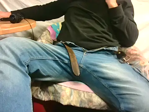 Giulio35 Pika online show from 11/04/25, 04:06