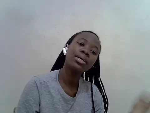 hey its andreana online show from 09/28/25, 10:42