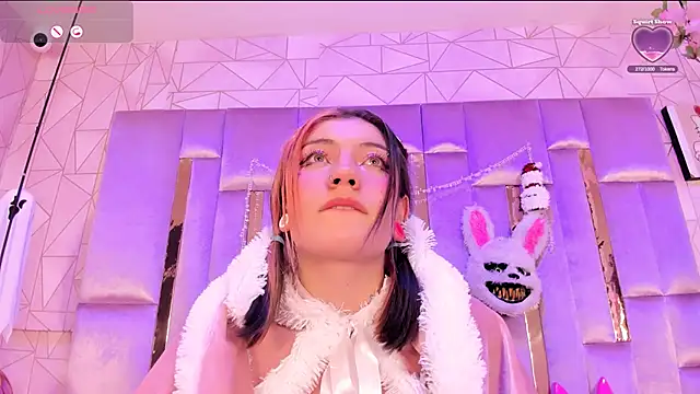 Broklinwhite  online show from 12/22/24, 07:31