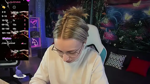 TiffanyBatson online show from 03/11/25, 09:56