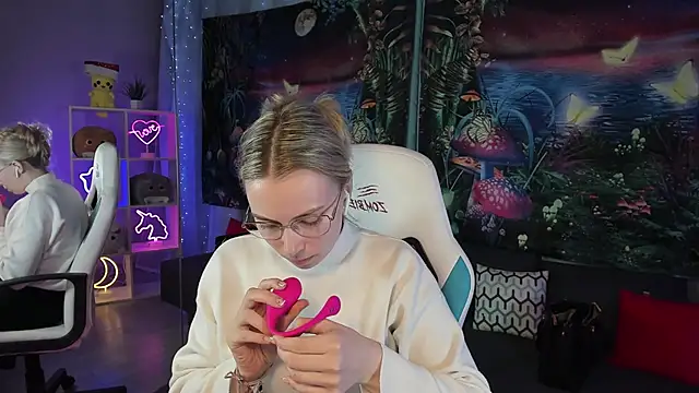 TiffanyBatson online show from 03/18/25, 07:30