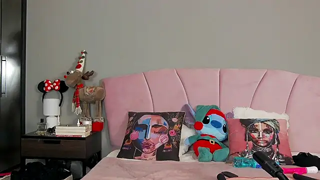 Snapshot of Mayleen_x chatting on 04/05/26, 07:55 Mayleen x online show from 04/05/26, 07:55