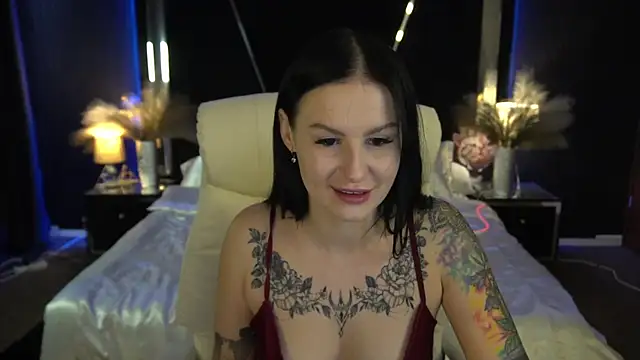 Snapshot of AmberDismond chatting on 12/03/25, 06:54 AmberDismond online show from 12/03/25, 06:54