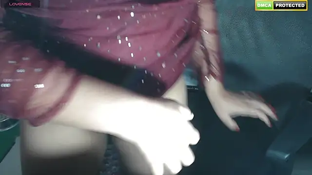 Snapshot of Annu-Darling chatting on 01/15/25, 10:27 Annu-Darling online show from 01/15/25, 10:27