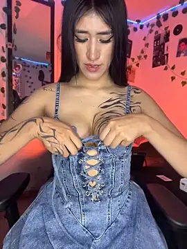 Ahri Rousse online show from 04/21/26, 08:23
