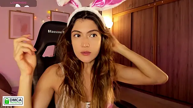 Snapshot of Lilabril chatting on 04/05/26, 02:47 Lilabril online show from 04/05/26, 02:47