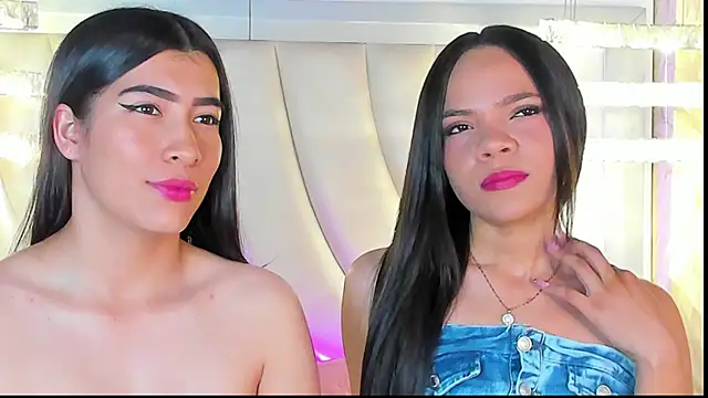 Snapshot of siara_and_zoe chatting on 04/10/26, 10:36 siara and zoe online show from 04/10/26, 10:36