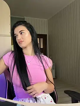 Snapshot of Julietta_a chatting on 10/11/25, 11:42 Julietta a online show from 10/11/25, 11:42