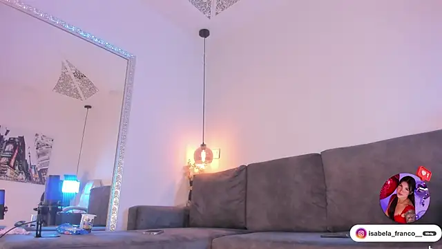 Isabella francoo online show from 03/17/25, 12:14