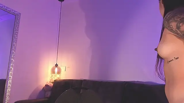 Isabella francoo online show from 02/05/26, 11:37