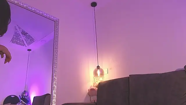 Isabella francoo online show from 02/11/26, 11:48