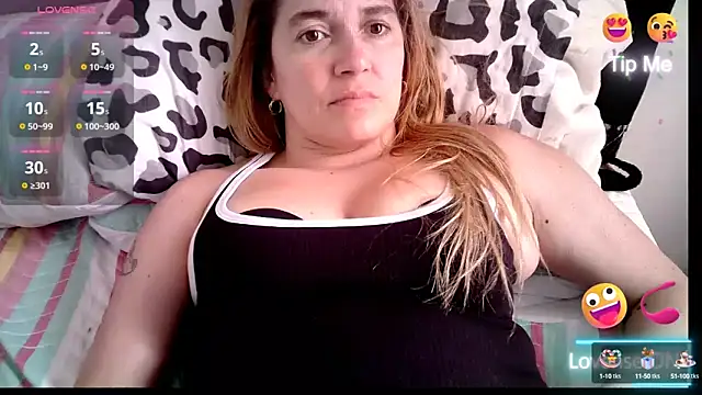 Izury Blondee online show from 03/08/25, 05:54