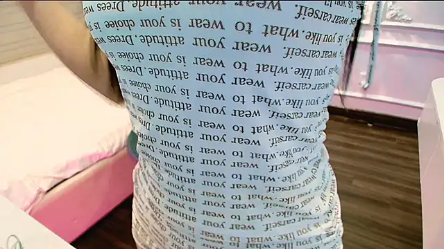 Lee Mi online show from 10/06/25, 12:24