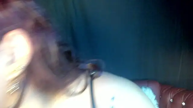 Snapshot of Biiancacox chatting on 04/18/26, 02:48 Biiancacox online show from 04/18/26, 02:48