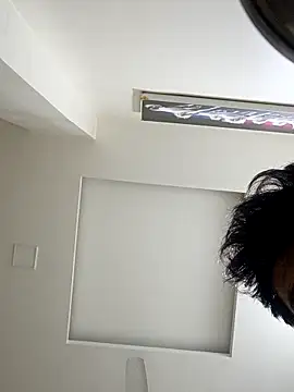 Snapshot of HeftyTheory7 chatting on 01/05/26, 06:11 HeftyTheory7 online show from 01/05/26, 06:11