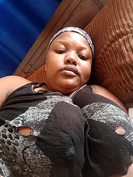 queennapal online show from 04/06/26, 04:46