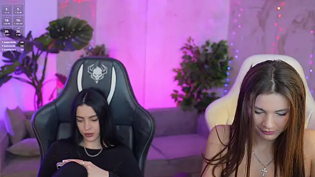 Snapshot of Tina_Breeze chatting on 02/15/25, 02:44 Tina Breeze online show from 02/15/25, 02:44