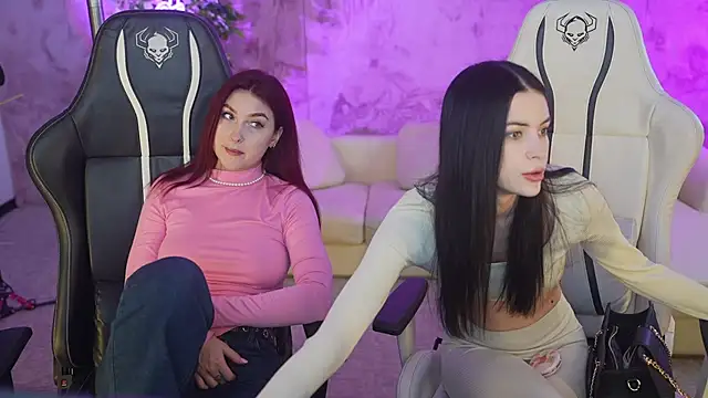 Snapshot of Tina_Breeze chatting on 02/28/25, 07:58 Tina Breeze online show from 02/28/25, 07:58