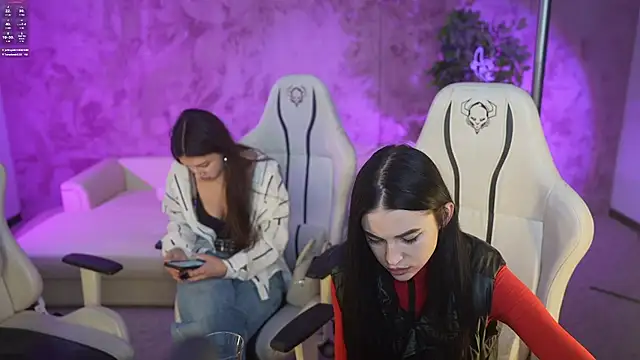 Snapshot of Tina_Breeze chatting on 03/15/25, 11:29 Tina Breeze online show from 03/15/25, 11:29